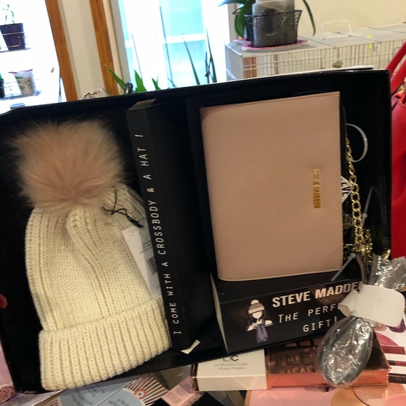 Carter’s Steve Madden - Picture 2 of 2